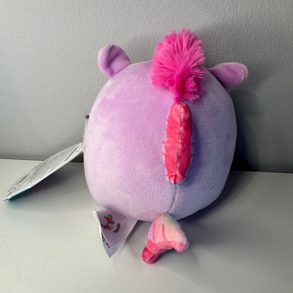 Quayn the Seahorse Squishmallow 💗 - Picture 4 of 4